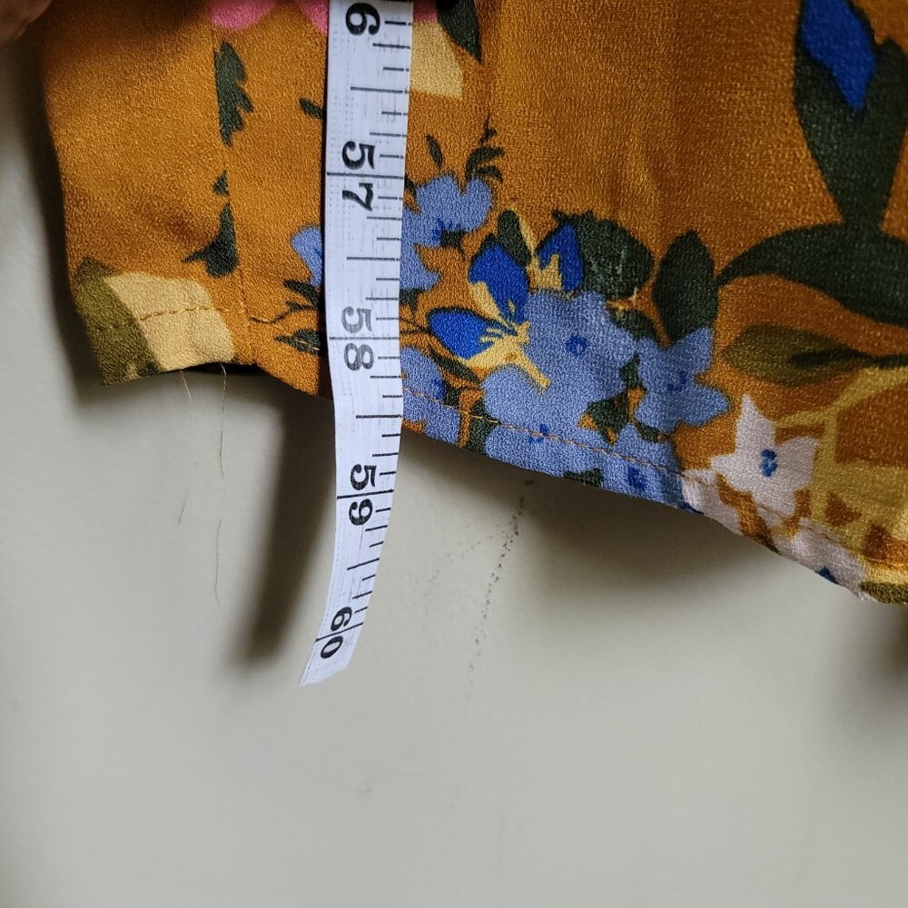 Band of Gypsies Boho Floral Print Jumpsuit - Picture 9 of 10
